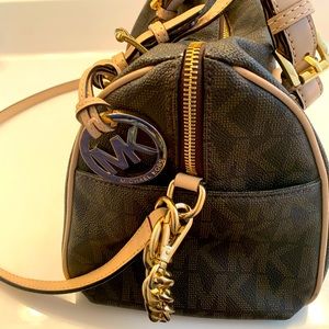Michael Kors Crossbody Bag